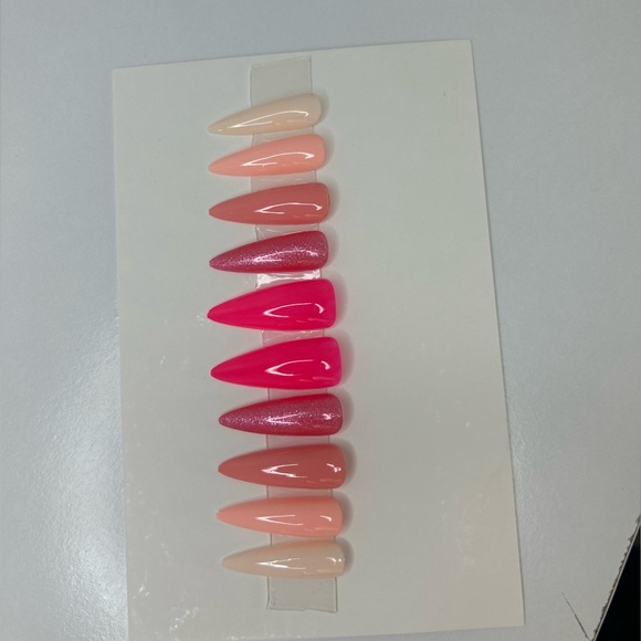 Custom Valentine day Pink gradient Press On Nails - Picture 2 of 5